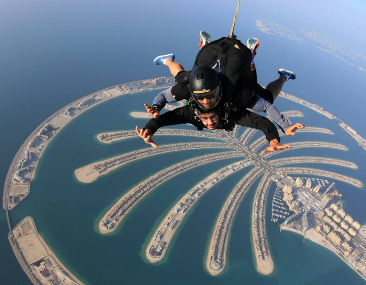 Dubai-bucket-list-sky-dive